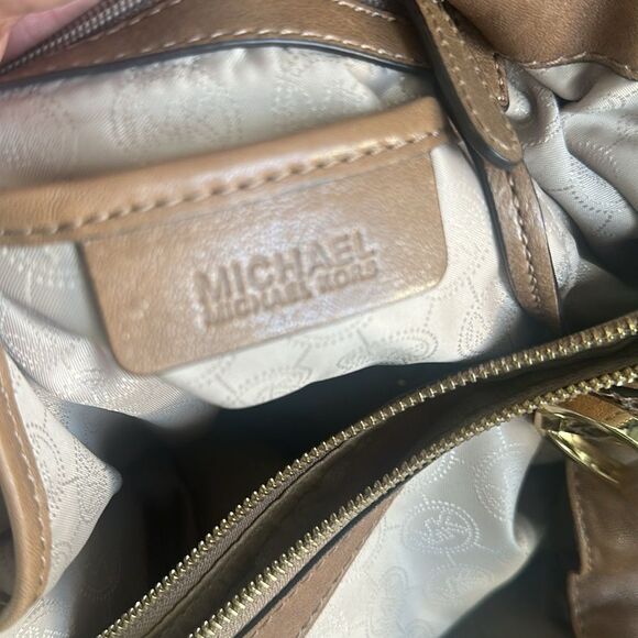 Michael Kors Matilda Leather Women’s Satchel Bag - Picture 10 of 12